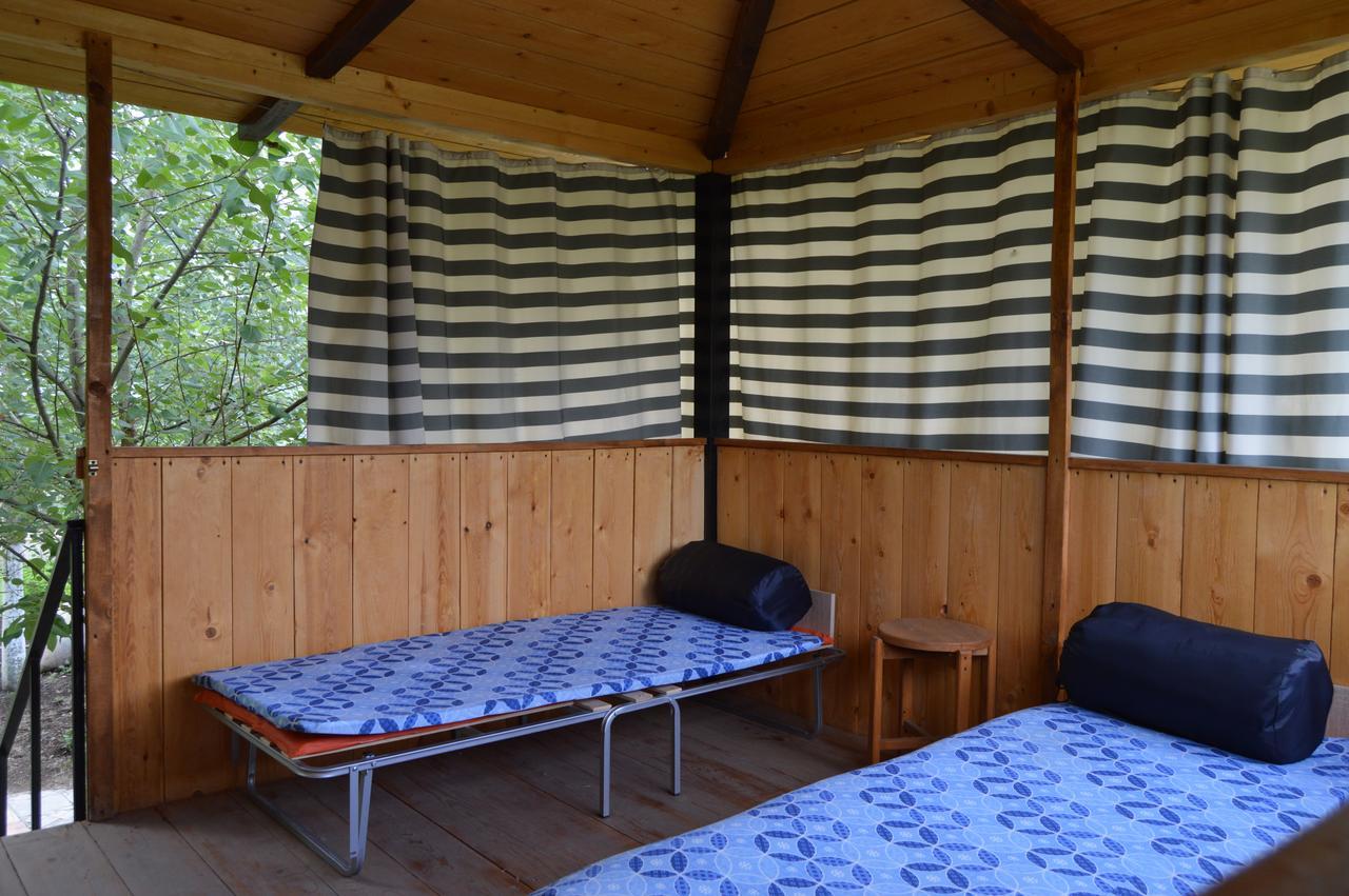 Crossway Camping Yeghegnadzor Екстериор снимка